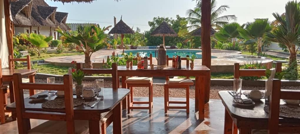 Отель Africa Dream Bungalow Kiwengwa Кивенгва Экстерьер фото